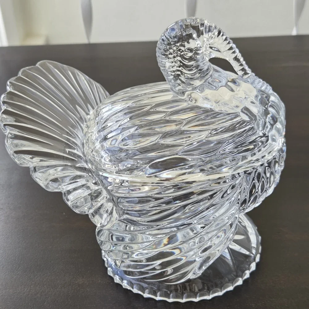 Shannon 24% Lead Crystal Turkey Covered Dish Czech Republic With Lid & Label